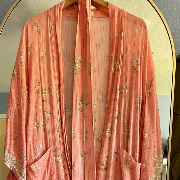 Spell Hendrix Robe - Picture 2 of 10